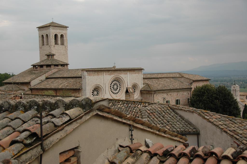 Hotel San Pietro Assisi Dış mekan fotoğraf